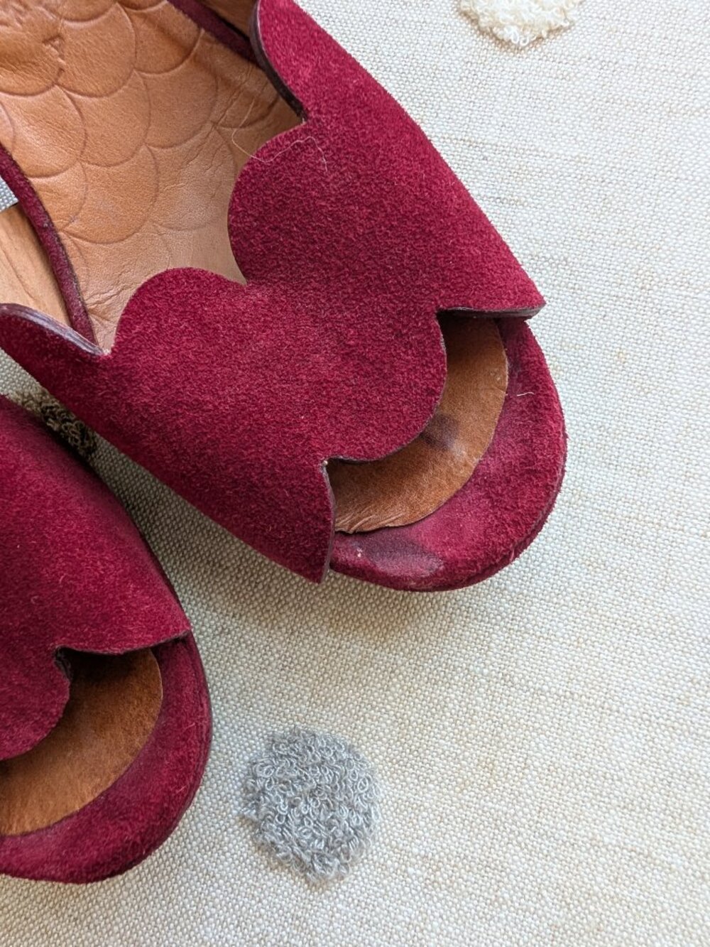 Chie Mihara Scalloped Suede Ankle Strap Sandals Heels US 7.5 / EU 37.5 - Picture 6 of 9